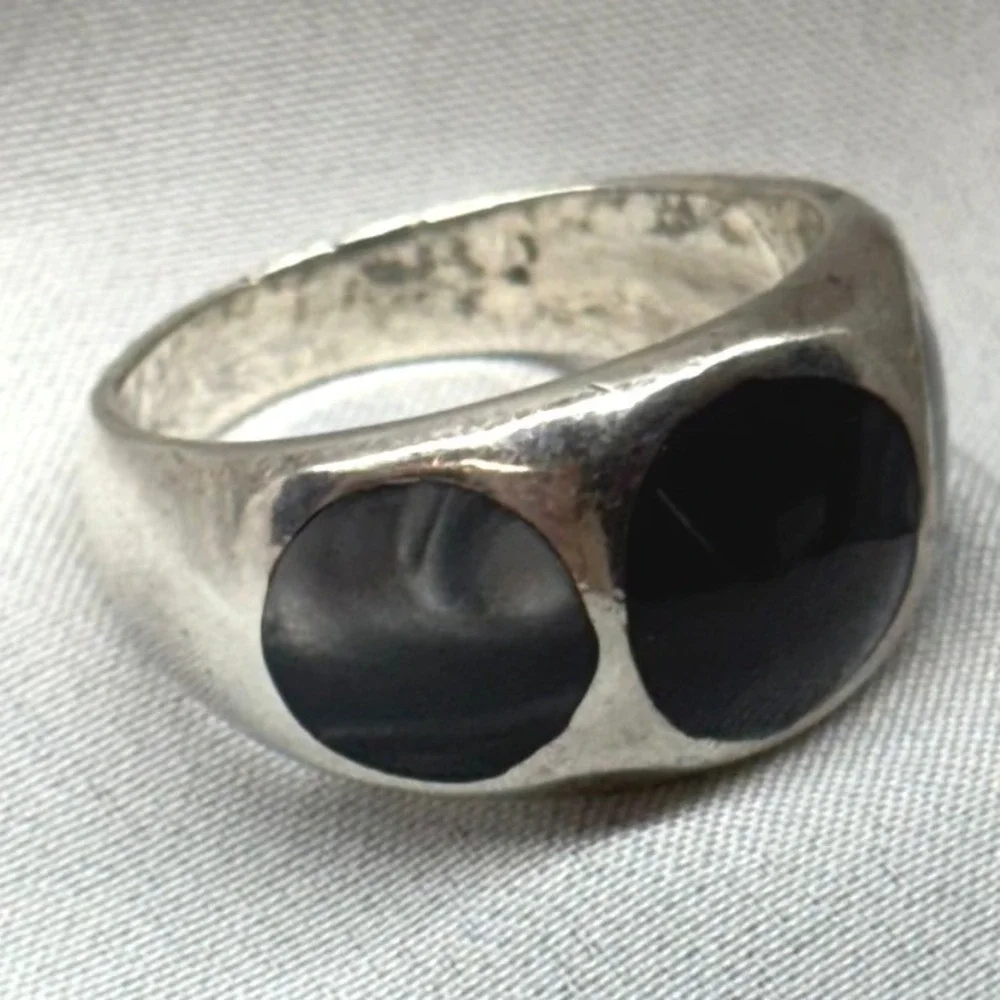 Black Banded Agate Ring Mens Size 8.5 Silver Good 925 Sterling Triple Stone Band